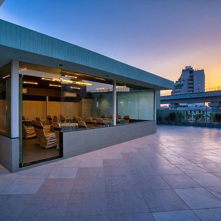 Exora Inn アーメダバード エクステリア 写真