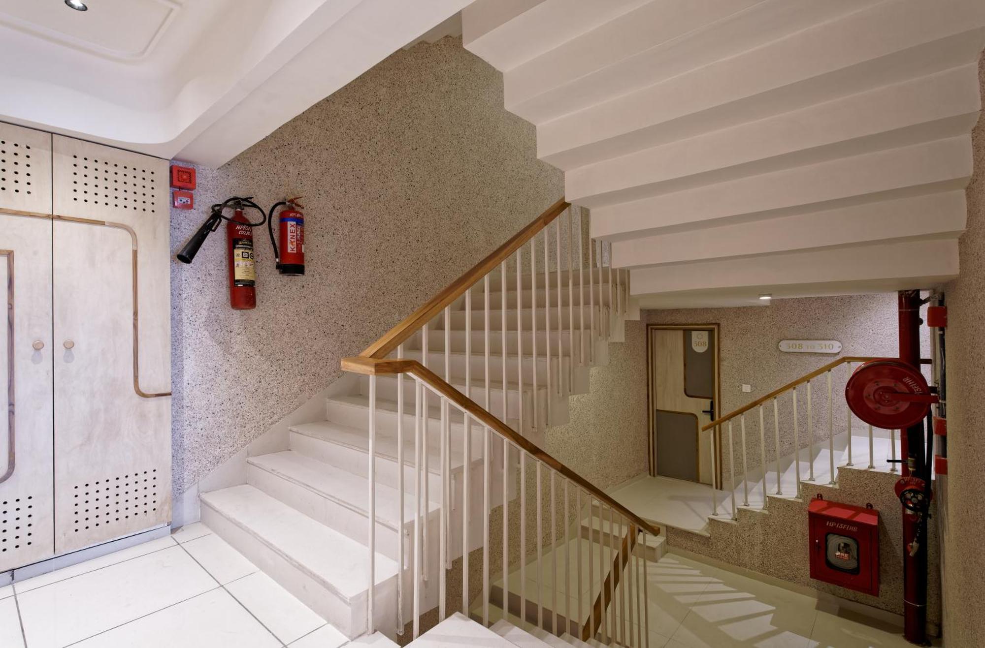 Exora Inn アーメダバード エクステリア 写真