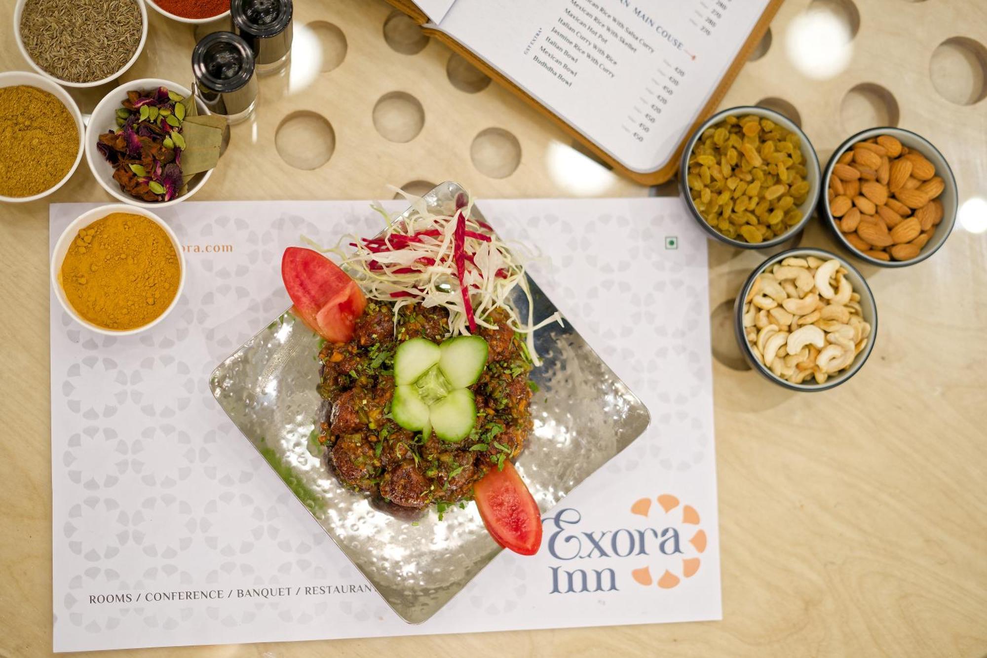 Exora Inn アーメダバード エクステリア 写真
