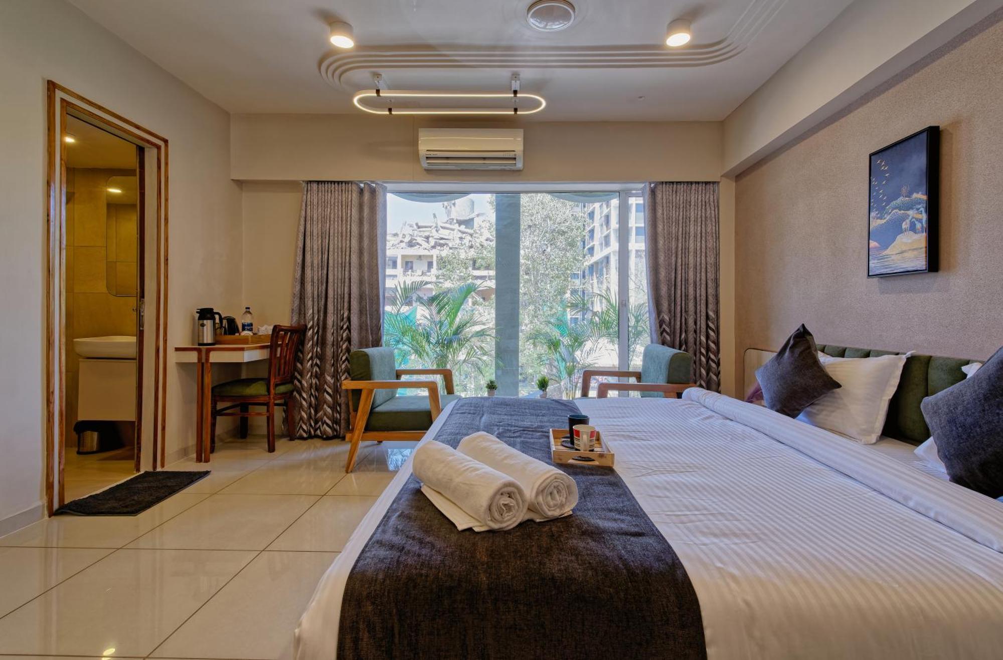 Exora Inn アーメダバード エクステリア 写真